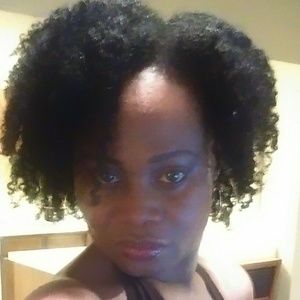 Meet your Posher, Ernestina